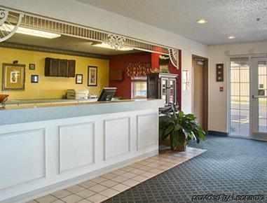 Hotel Super 8 By Wyndham Carthage Interior foto